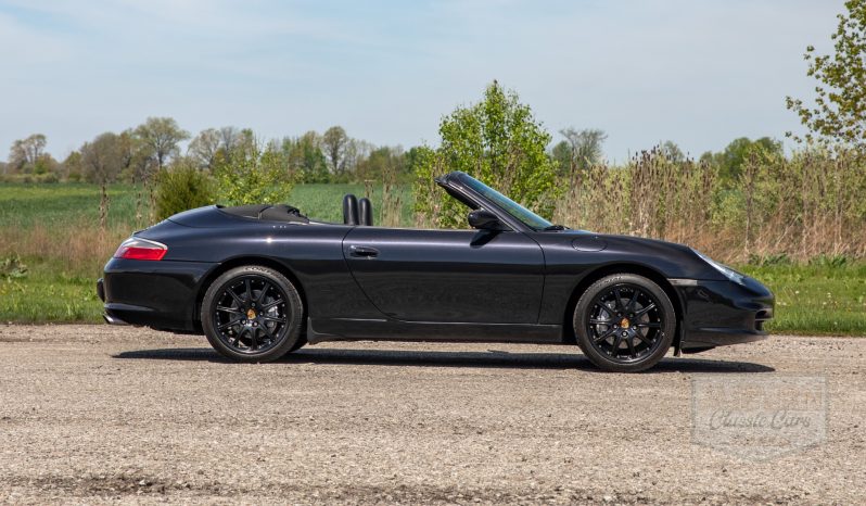 
								2002 Porsche 911 Carrera 4 full									