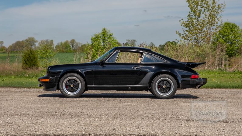
								1982 Porsche 911SC full									