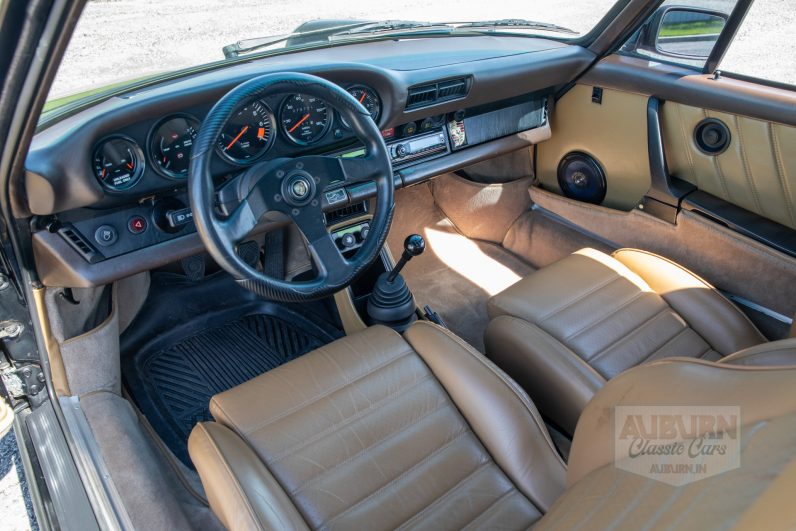 
								1982 Porsche 911SC full									