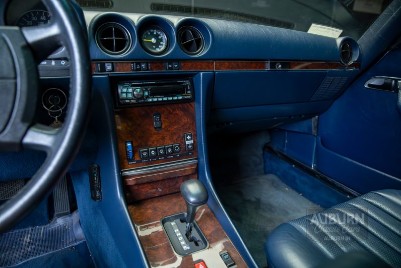
								1986 Mercedes-Benz 560SL Roadster full									