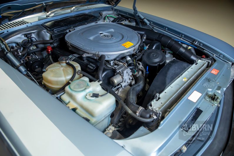 
								1986 Mercedes-Benz 560SL Roadster full									