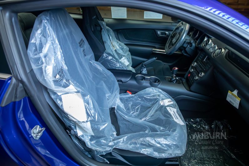
								2015 Ford Shelby GT350 50th Anniversary full									