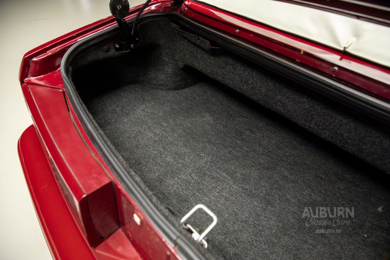 
								1989 Ford Mustang Convertible full									