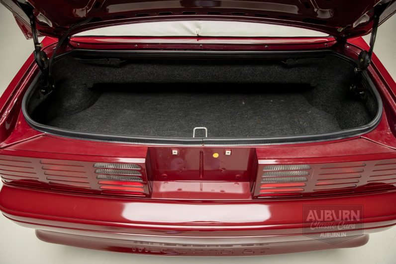 
								1989 Ford Mustang Convertible full									