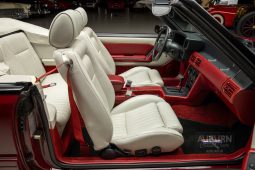 
										1989 Ford Mustang Convertible full									