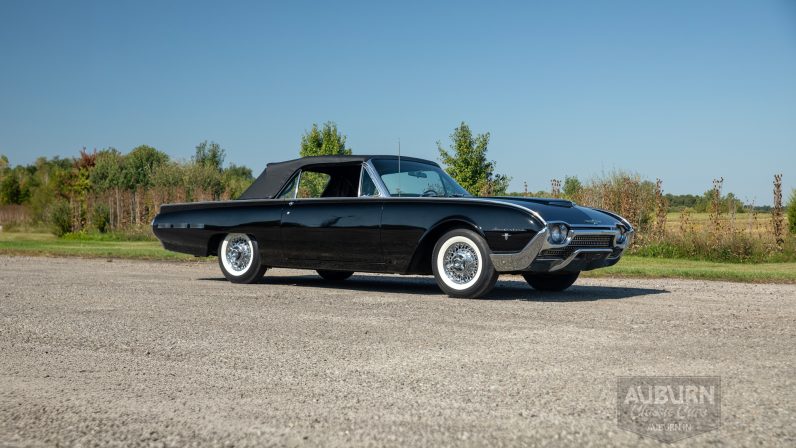 
								1962 Ford Thunderbird Sport Roadster full									