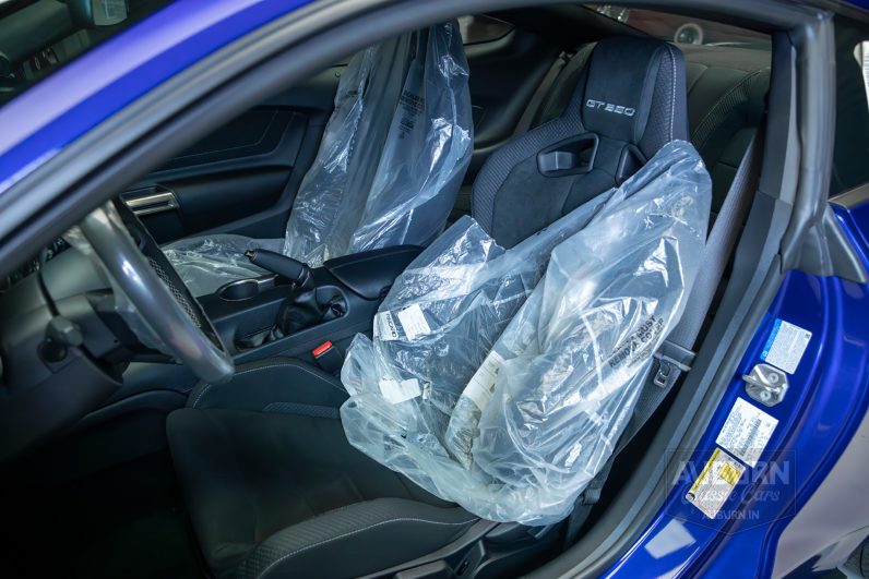 
								2015 Ford Shelby GT350 50th Anniversary full									