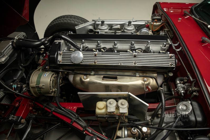 
								1970 Jaguar XKE Series II Roadster full									