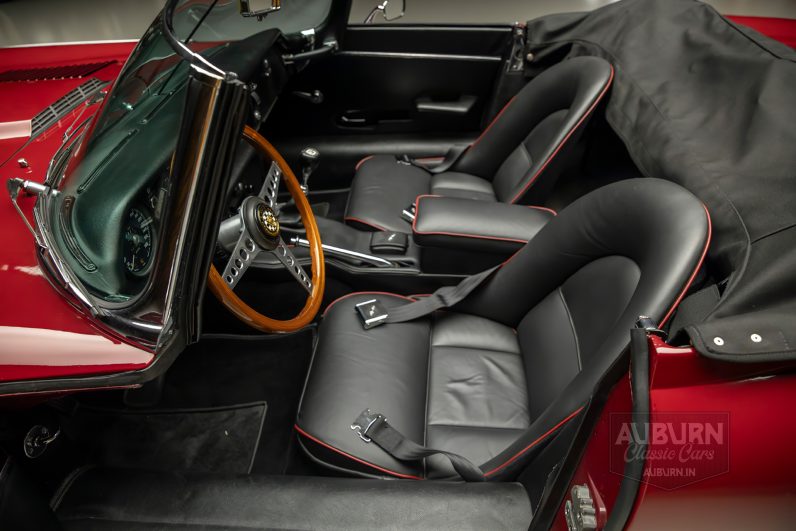 
								1970 Jaguar XKE Series II Roadster full									
