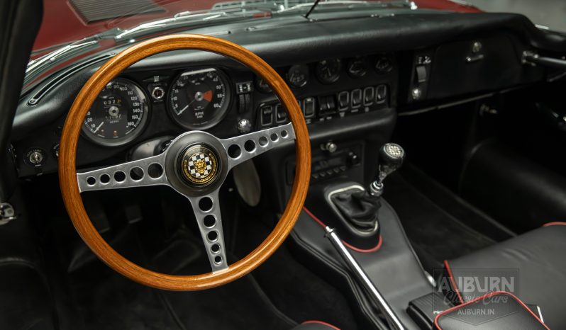 
								1970 Jaguar XKE Series II Roadster full									