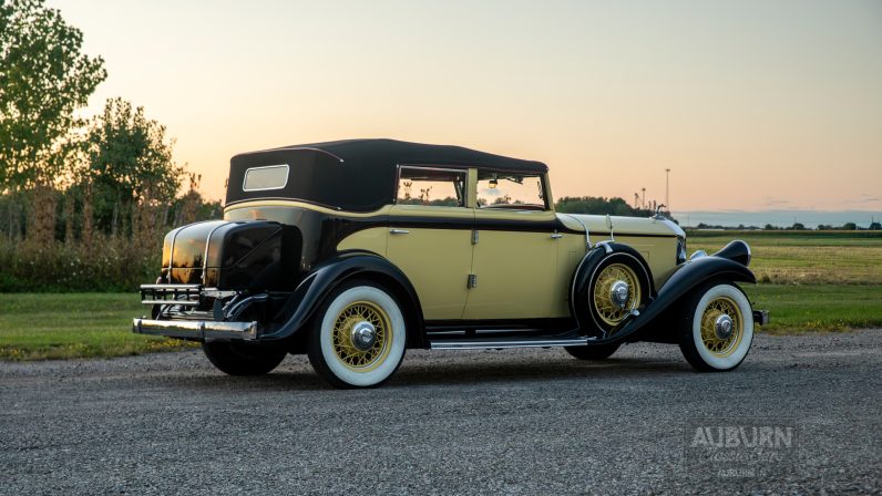 
								1932 Pierce-Arrow Eight Model 54 Convertible Sedan full									