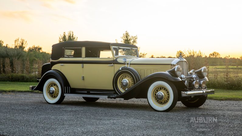 
								1932 Pierce-Arrow Eight Model 54 Convertible Sedan full									