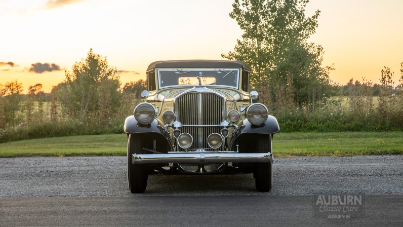 
								1932 Pierce-Arrow Eight Model 54 Convertible Sedan full									