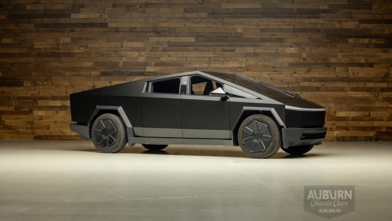 
								2024 Tesla Cyber Truck Foundation Series full									