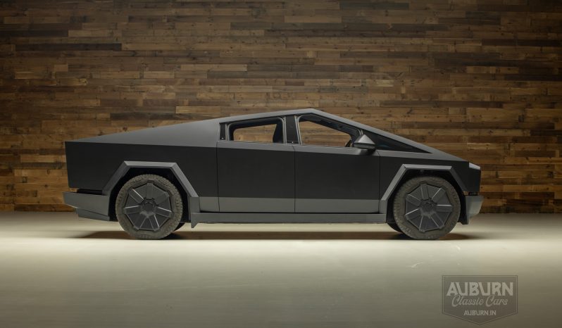 
								2024 Tesla Cyber Truck Foundation Series full									
