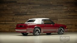 
										1989 Ford Mustang Convertible full									