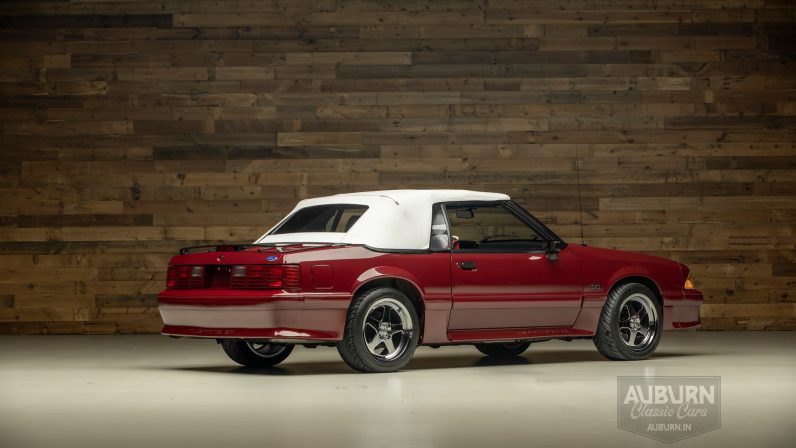 
								1989 Ford Mustang Convertible full									