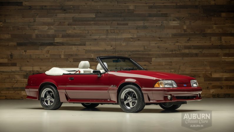
								1989 Ford Mustang Convertible full									