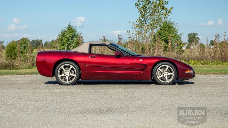 
								2003 Chevrolet Corvette 50th Anniversary Edition Convertible full									