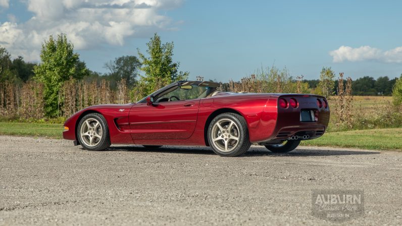 
								2003 Chevrolet Corvette 50th Anniversary Edition Convertible full									