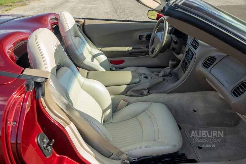 
								2003 Chevrolet Corvette 50th Anniversary Edition Convertible full									