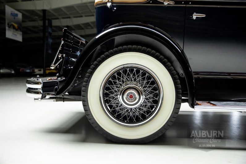 1930 Packard 745 Deluxe Eight