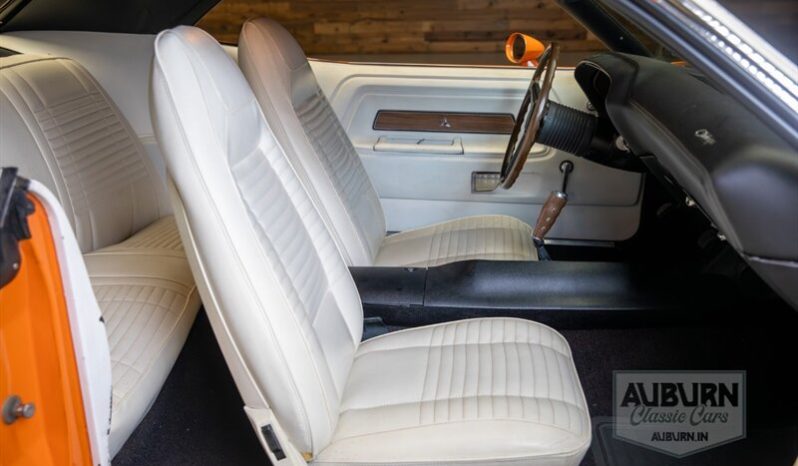 
								1970 Dodge Challenger T/A full									