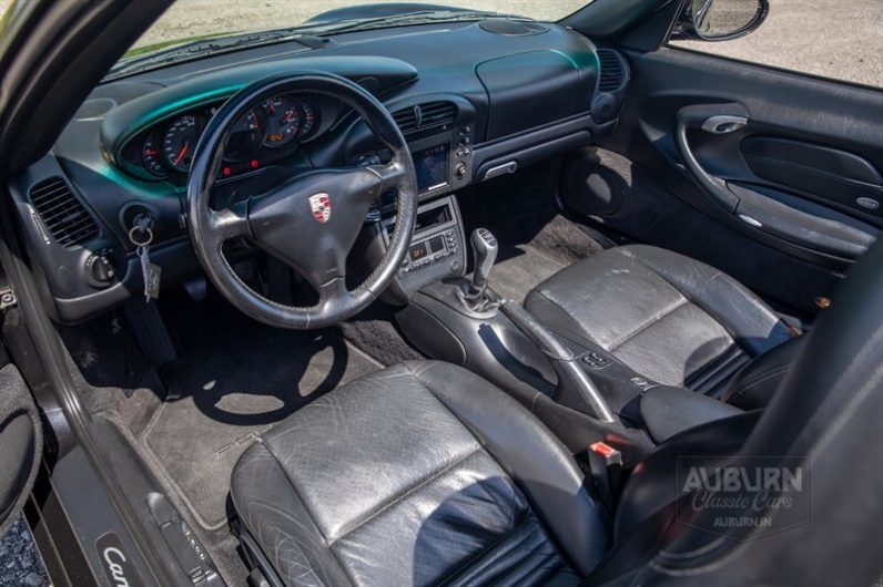 
								2002 Porsche 911 Carrera 4 full									