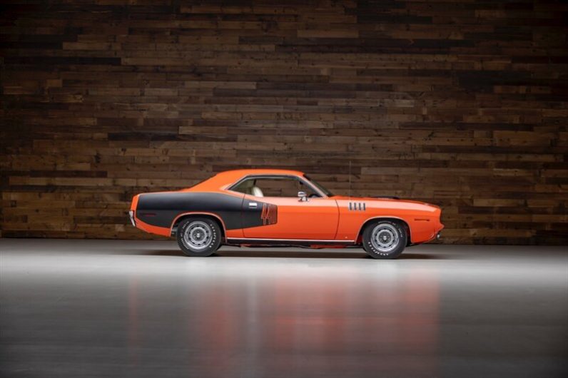 
								1971 Plymouth ‘Cuda full									