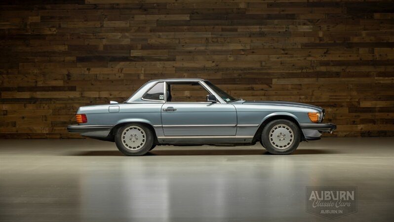 
								1986 Mercedes-Benz Roadster 560SL full									