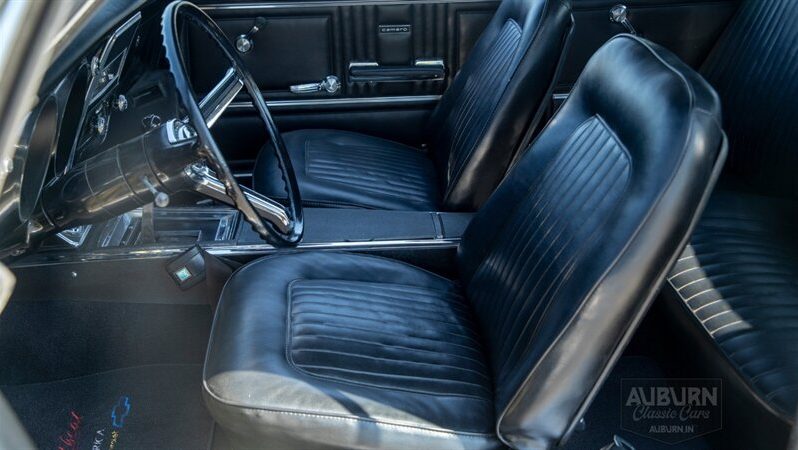 
								1967 Chevrolet Camaro RS SS full									