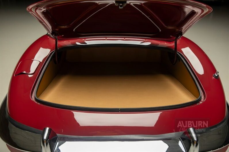 
								1970 Jaguar XKE Series II full									