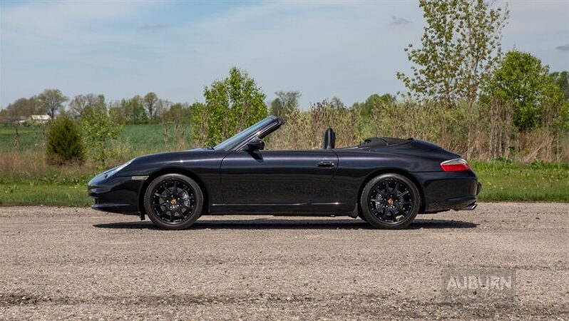 
								2002 Porsche 911 Carrera 4 full									