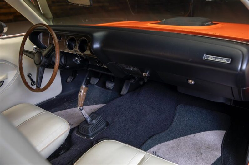 
								1971 Plymouth ‘Cuda full									