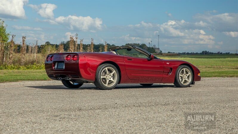 
								2003 Chevrolet Corvette 50th Anniversary Edition full									