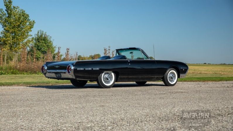 
								1962 Ford Thunderbird Sport full									