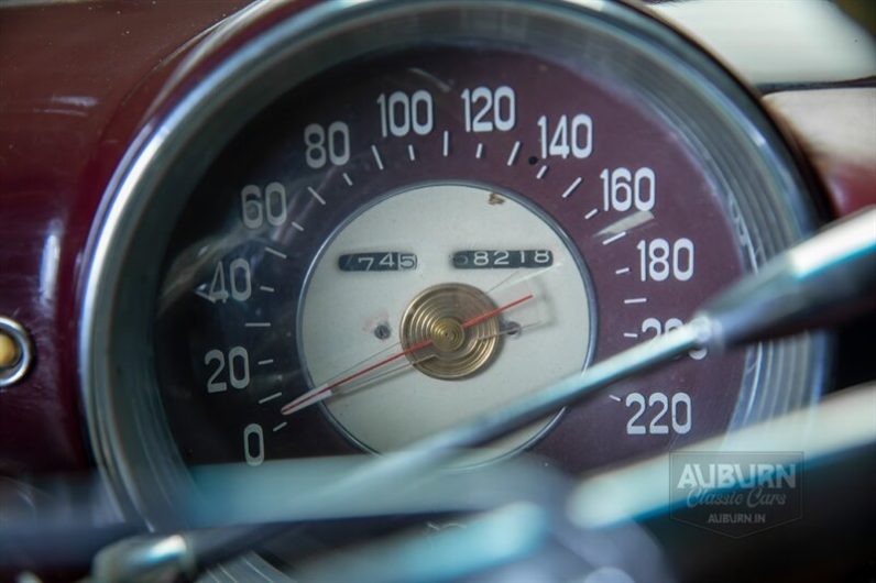 
								1953 Chrysler Special Coupe full									