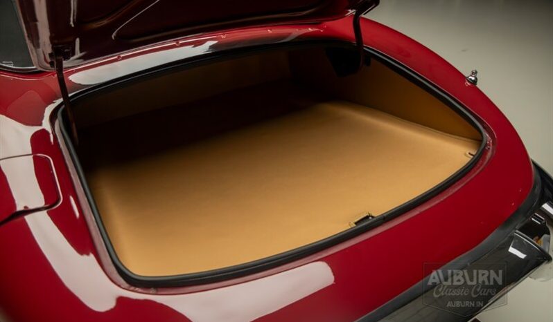 
								1970 Jaguar XKE Series II full									