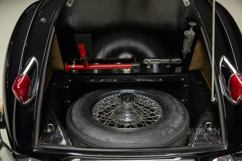 
								1957 Jaguar XK140 MC full									