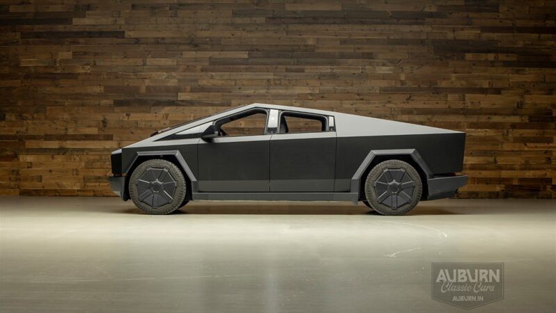 
								2024 Tesla Cybertruck Foundation Series full									