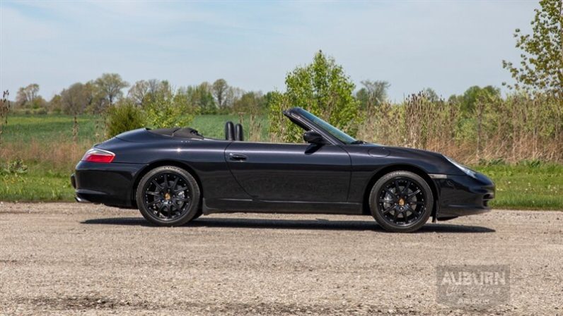 
								2002 Porsche 911 Carrera 4 full									