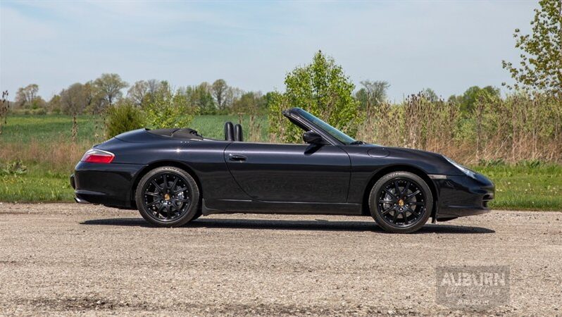 
								2002 Porsche 911 Carrera 4 full									