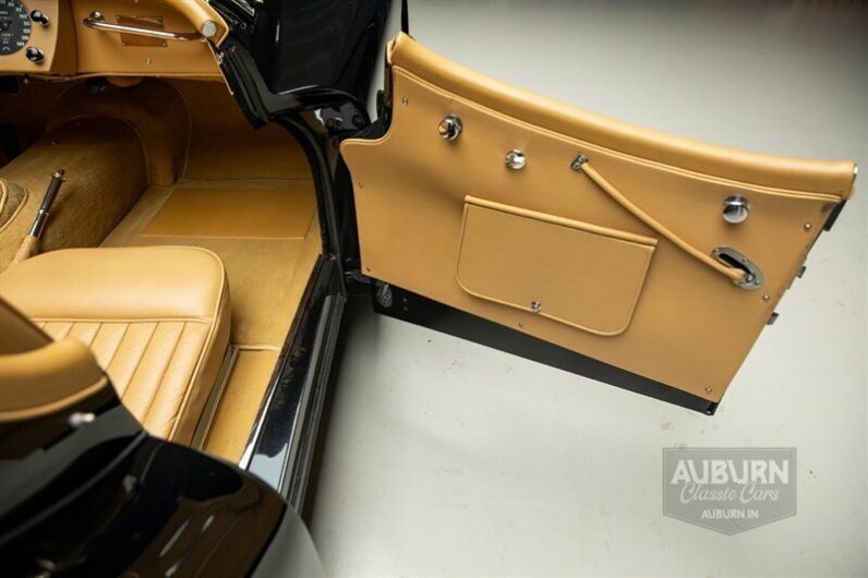 
								1957 Jaguar XK140 MC full									