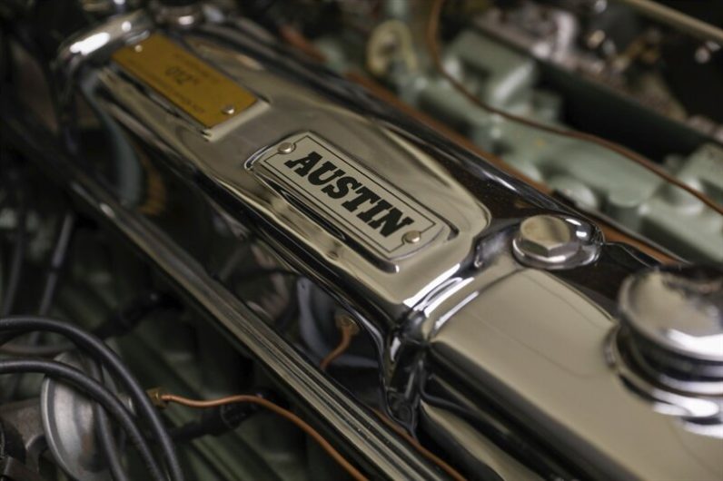 
								1958 Austin Healey 100-Six full									