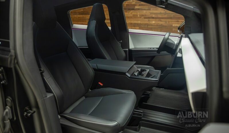 
								2024 Tesla Cybertruck Foundation Series full									