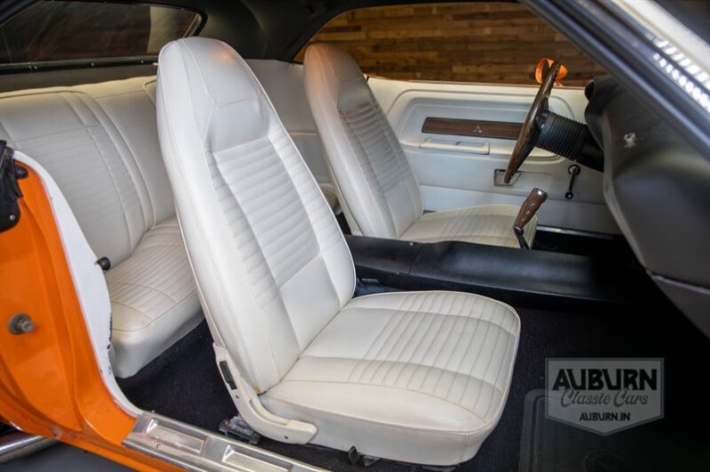 
								1970 Dodge Challenger T/A full									