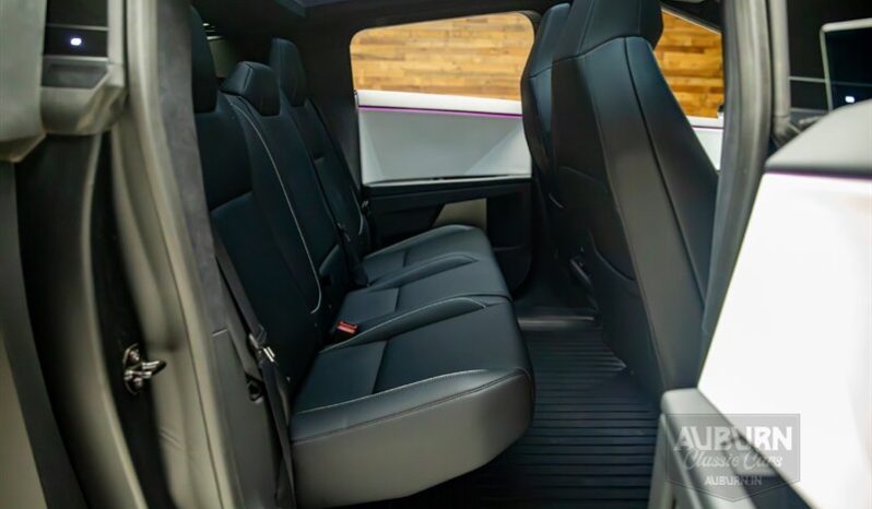 
								2024 Tesla Cybertruck Foundation Series full									