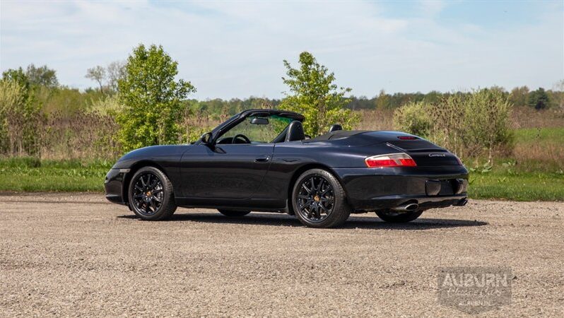 
								2002 Porsche 911 Carrera 4 full									
