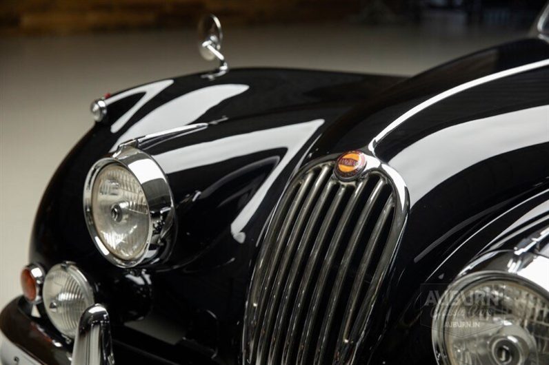 
								1957 Jaguar XK140 MC full									