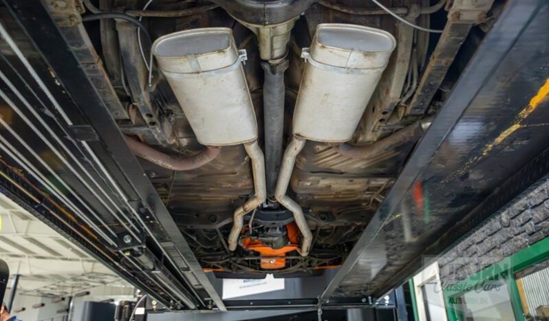 
								1970 Dodge Challenger T/A full									